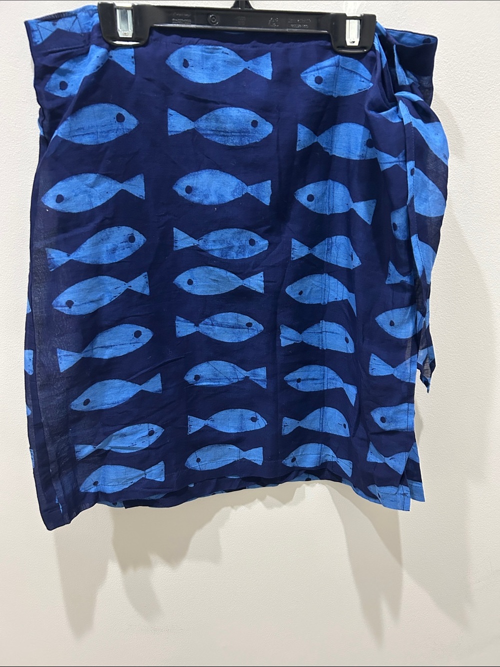 Vintage Club Med Women’s Blue Beach Cover-Up in Cotton with Fish Motif.